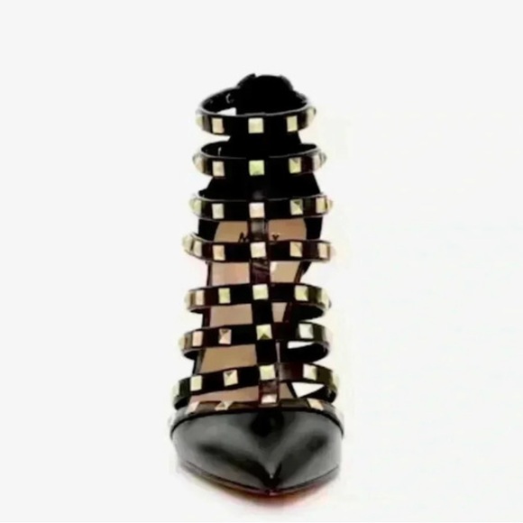 Mix No. 6 (NWT) Daniela Black and Gold Studded Pumps - Picture 4 of 9